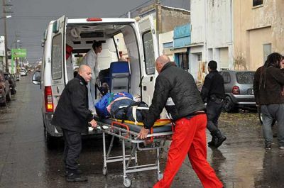 Dos ancianos fueron atropellados en el centro
