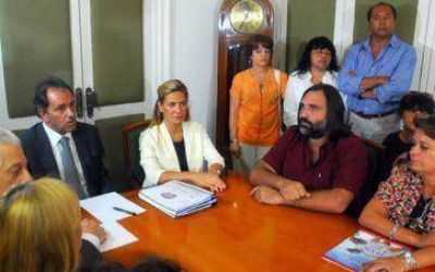 Tras desechar denuncia, buscan otra soluci�n