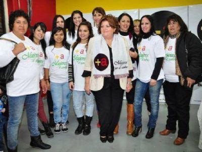 Sergio Massa inaugur� otro local en La Plata de la mano del MOREPE y Mujeres por el Cambio
