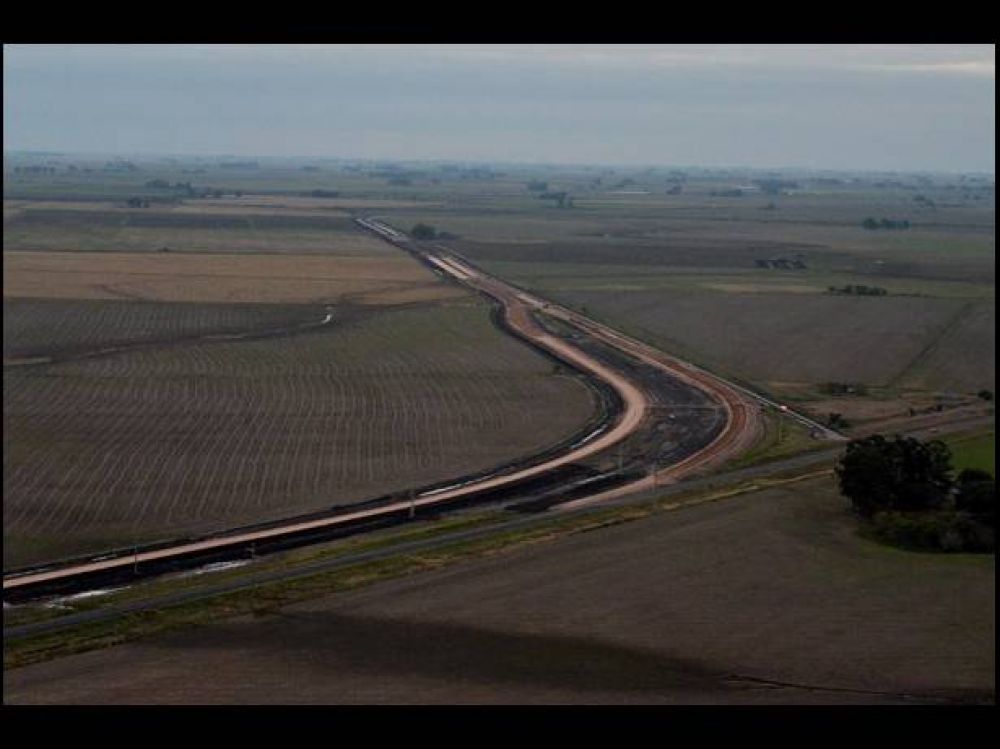 La autov�a entre Paran� y Concordia avanza en cuatro frentes simult�neos