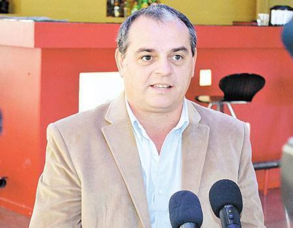 Reconocen a contadores que cumplen Bodas de Plata en la profesi�n