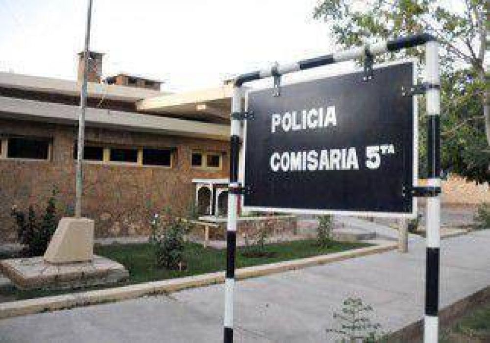 Una patota atac� a un adolescente 