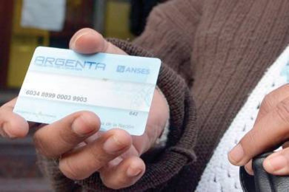 El Gobierno Provincial y la ANSES impulsan la utilizaci�n de la Tarjeta Argenta en Chubut
