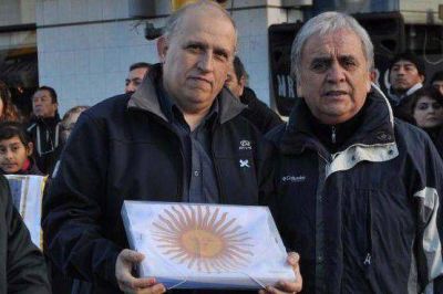 Se entregaron banderas de flameo y se lanz� la Colecta Anual de C�ritas