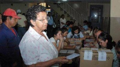 Seg�n una encuesta de la UCC, Schiaretti mejor pero muy cerca de Aguad y Riutort