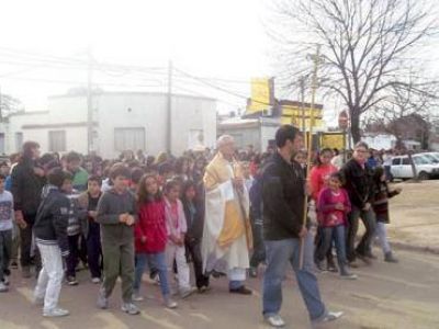 En las parroquias se celebr� la fiesta de Corpus Christi