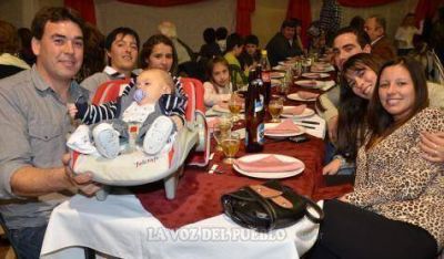 Alumni, 91 a�os junto a su gente