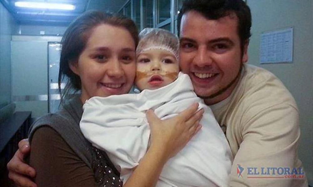 Con un nuevo coraz�n, el peque�o Renzo se recupera del complejo trasplante