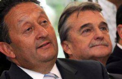 Ex funcionarios de Salud deber�n pagar $ 200 mil por emitir cheques sin sentido