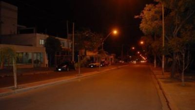 Le robaron el arma a una mujer polic�a y despu�s le gatillaron