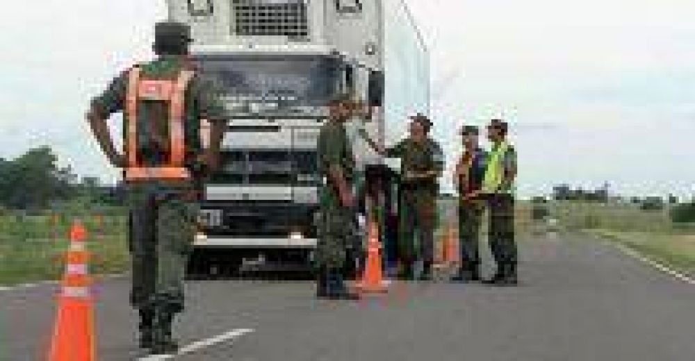 Secuestran m�s de 26 toneladas de carbonato de sodio en la ruta nacional 51