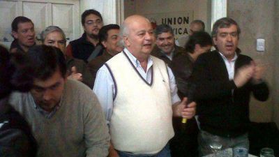 La UCR respald� la candidatura de Cano para enfrentar a Alperovich