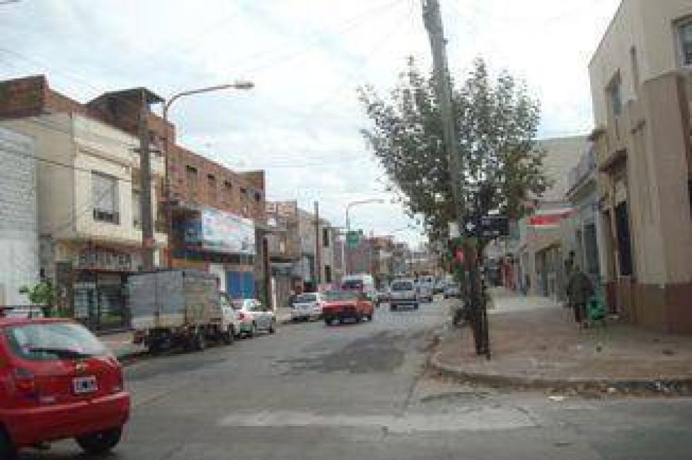 La calle Sol�s, de doble mano para descongestionar avenida Mitre