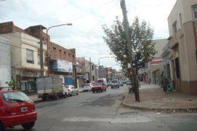 La calle Sol�s, de doble mano para descongestionar avenida Mitre