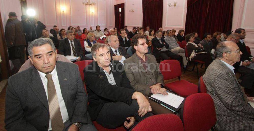 Assa en audiencia p�blica: ahora es el turno del Enress