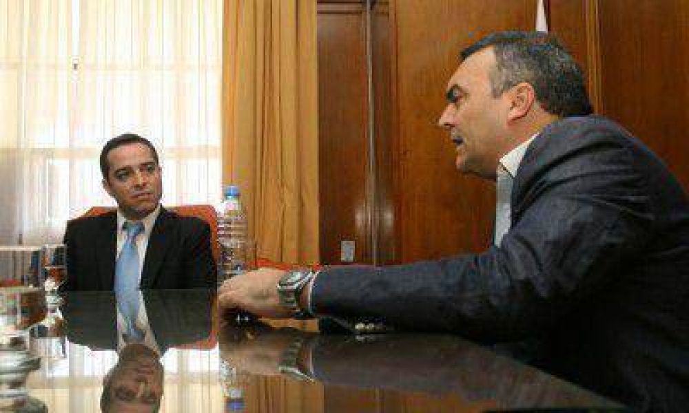 P�rez mandar� funcionarios en lugar de militantes a controlar precios