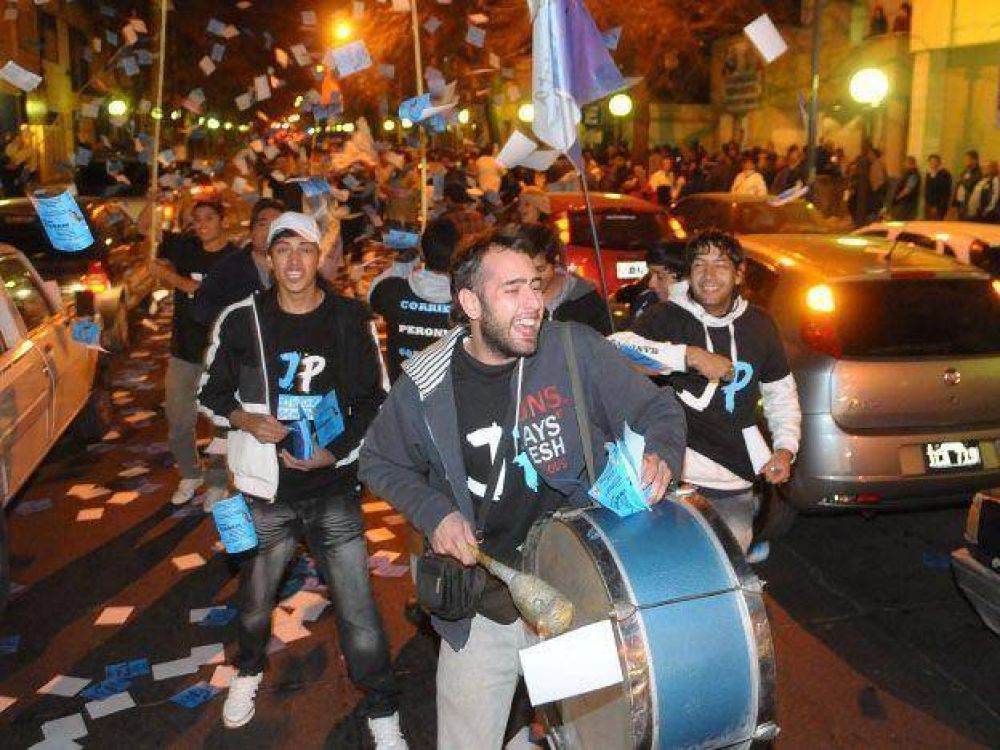 Tras las internas, el justicialismo busca recomponer sus fisuras y le apunta a derrotar a Cobos en octubre
