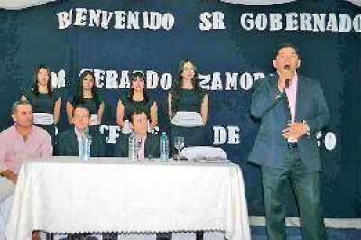 Zamora se reuni� con una agrupaci�n docente