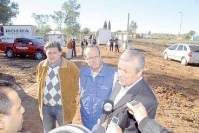 Lauritto puso en marcha la obra de un nuevo barrio