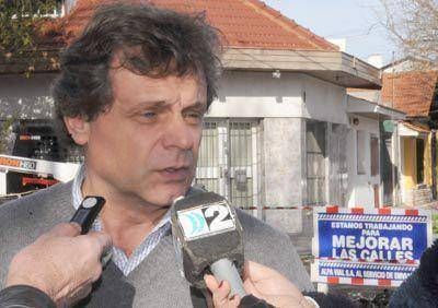El intendente defendi� su idea y arremeti� contra los cr�ticos