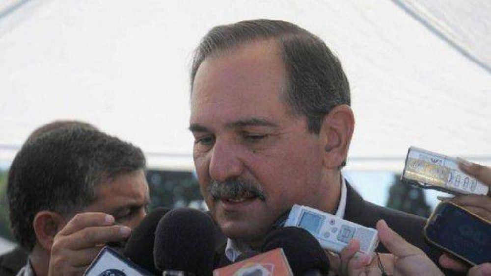 Ahora Alperovich dice que las candidaturas testimoniales son �una burla a la gente�
