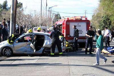 Un violento choque en Trelew dejo seis heridos