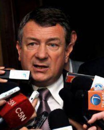   Yauhar Le Pide "Prudencia" y "Esfuerzo" Al Resto Del FPV