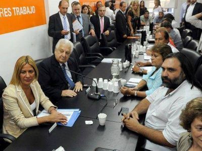 Nueva reuni�n entre docentes y Provincia