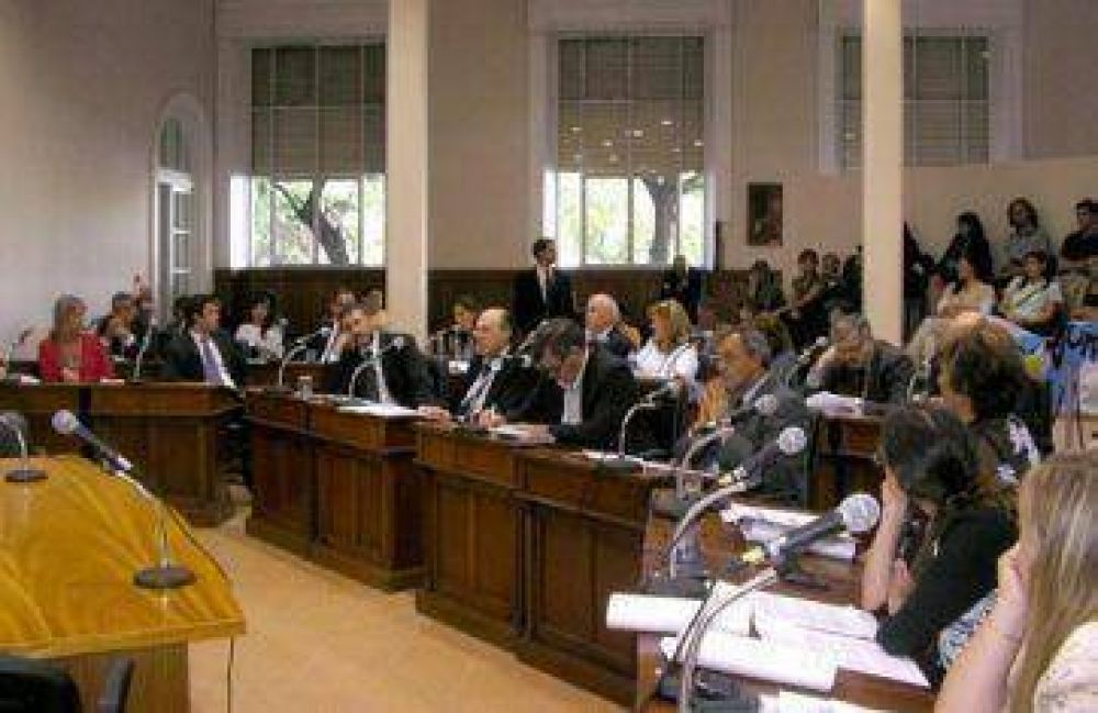 Scioli dio el ok a la readecuaci�n de los HCD