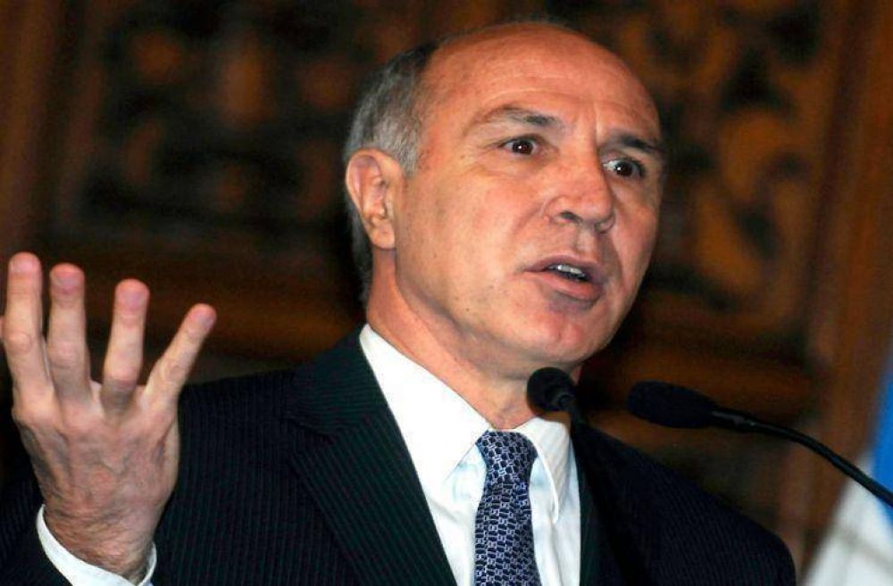 Lorenzetti prometi� resolver "inmediatamente" demandas contra la reforma
