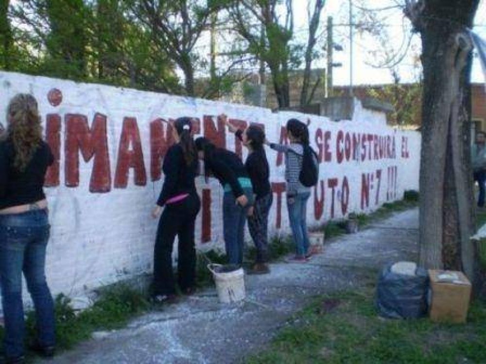 En los terciarios falta democratizaci�n