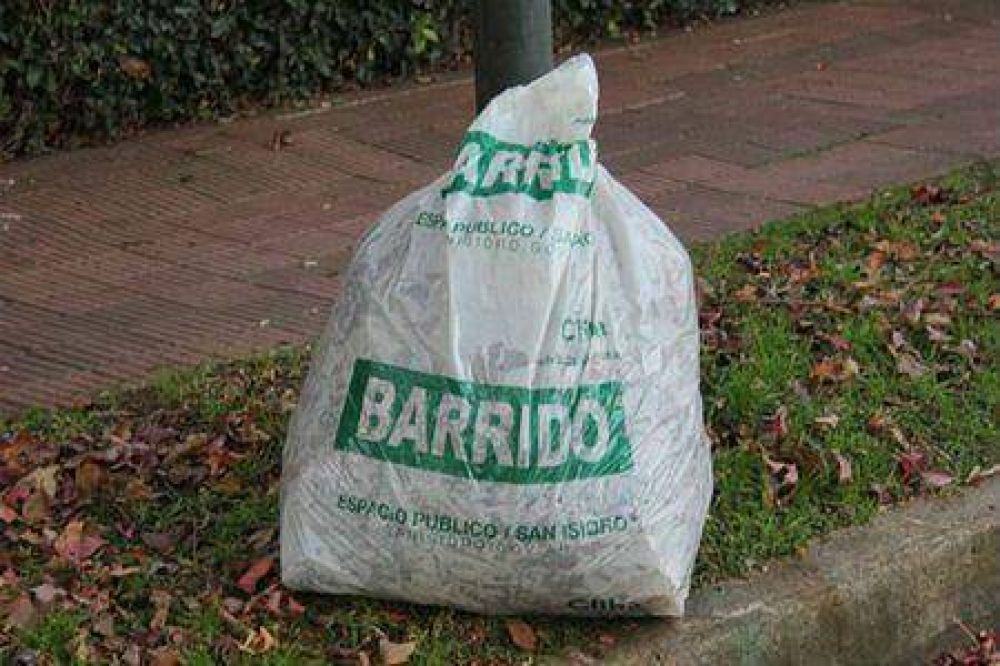 Interrupciones en el acceso al Ceamse dificultan la recolecci�n de residudos de barrido en San Isidro