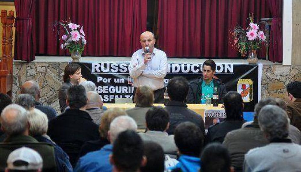Nicol�s Russo: �los clubes de barrio volver�n a tener un rol activo y esencial en Lan�s�