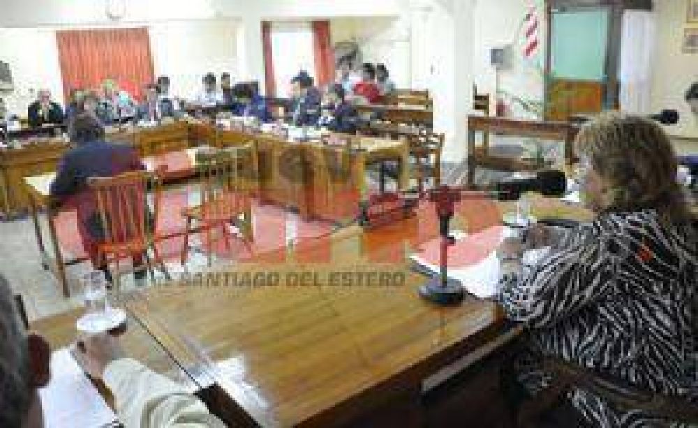 Descuentos y voto joven, en la agenda