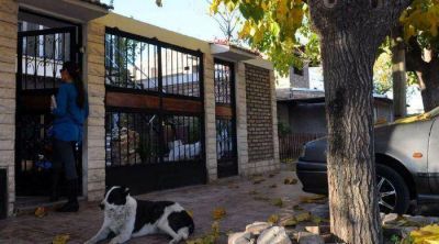 Un hombre fue baleado y apu�alado en una entradera