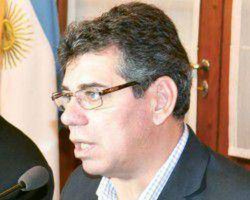 El presidente del INV defendi� la fecha de liberaci�n de los vinos