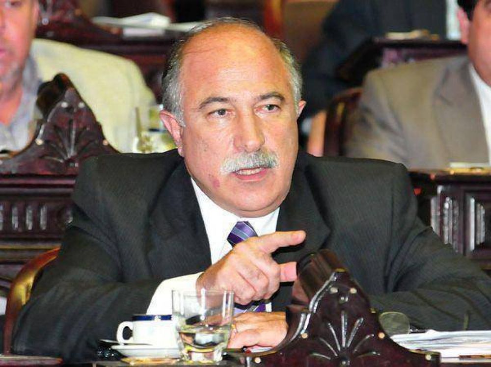 Mario Fiad anunci� la presentaci�n de un proyecto de ley contra el narcotr�fico
