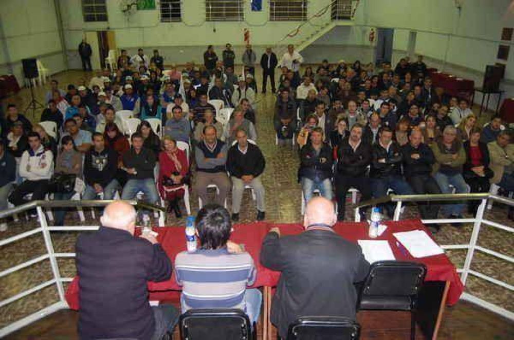 SE REALIZ� EL LANZAMIENTO DE LA JUVENTUD MUNICIPAL