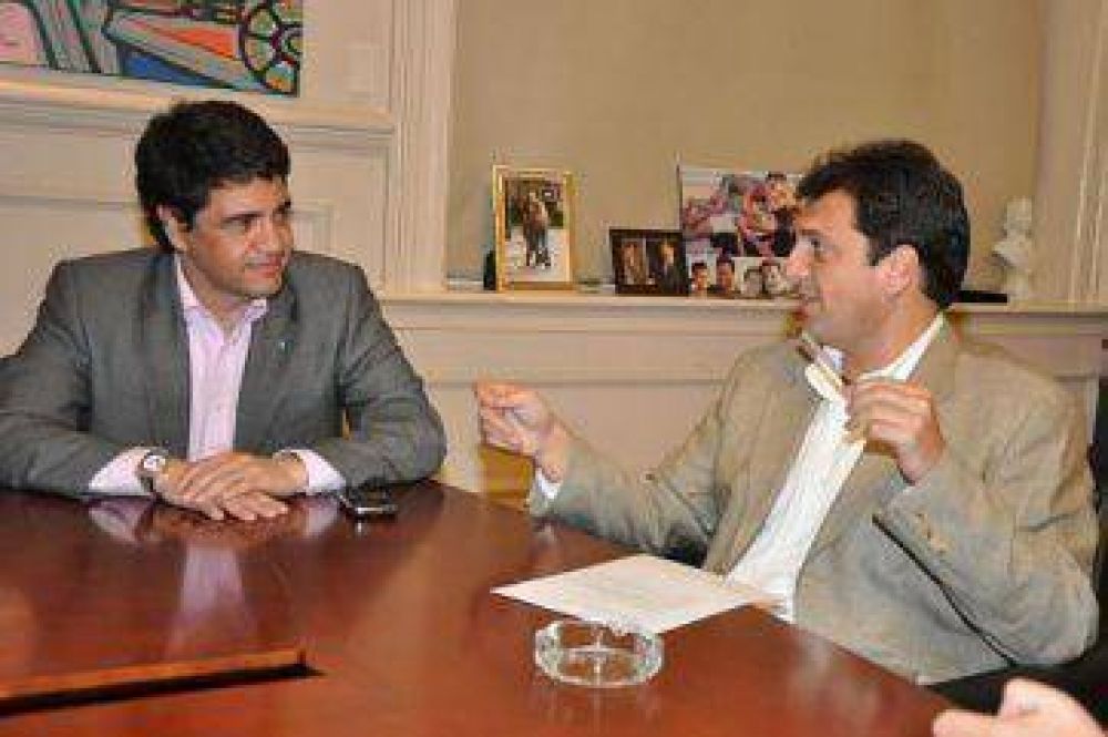 2013: Macri reconoce que habla con Massa