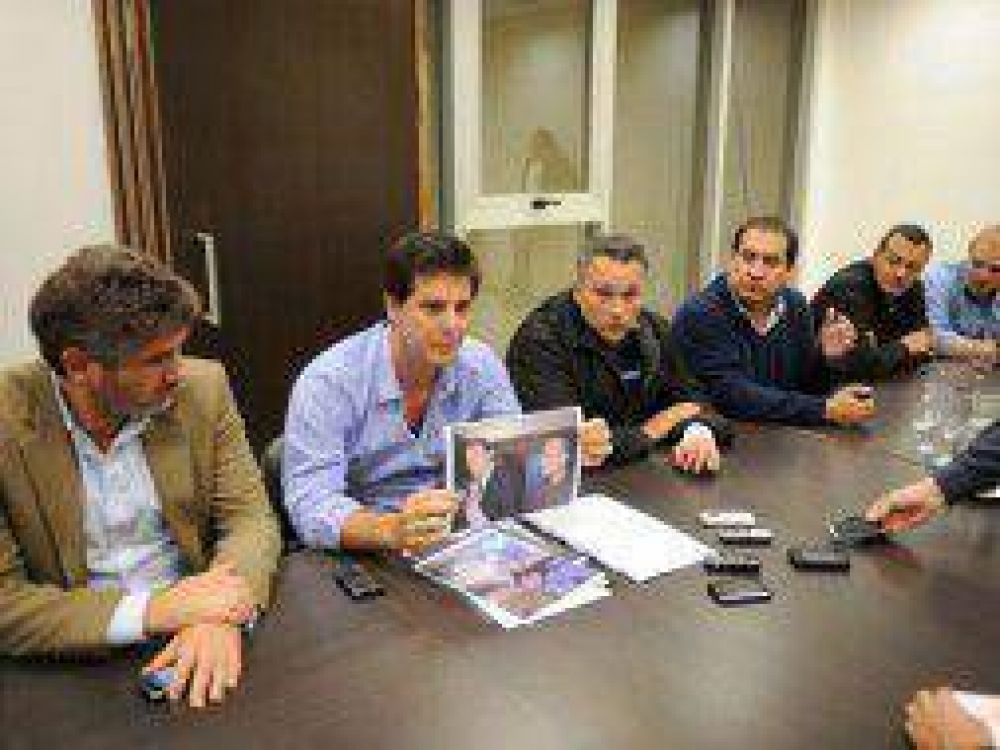 La Plata: Repudio generalizado al feroz ataque de la "patota de Bruera" a Concejal denarva�sta