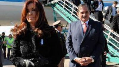 Movilizar�n a unos 10.000 militantes para recibir a la Presidenta