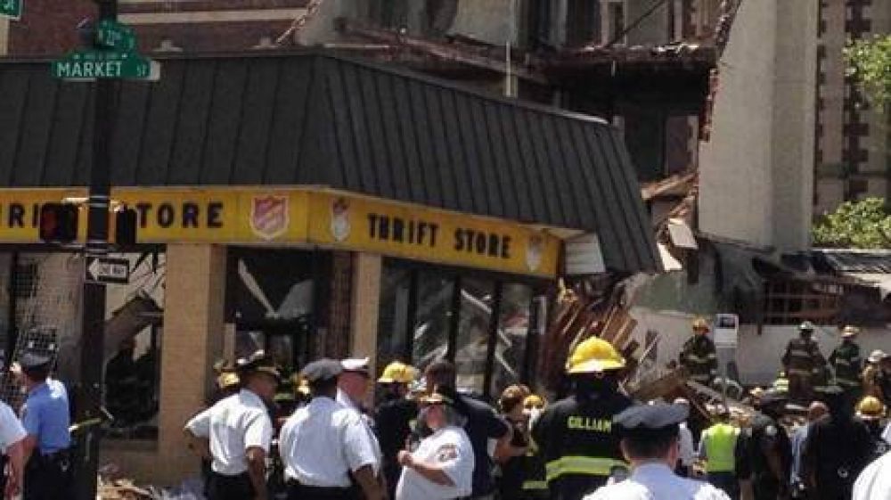 Colaps� un edificio en Filadelfia