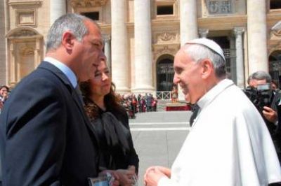 El gobernador Buzzi estuvo con el Papa Francisco