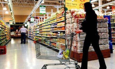 Pilarenses frente a las g�ndolas: esc�pticos y con reclamos