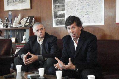 Posse anunci� la construcci�n de reservorios para evitar inundaciones