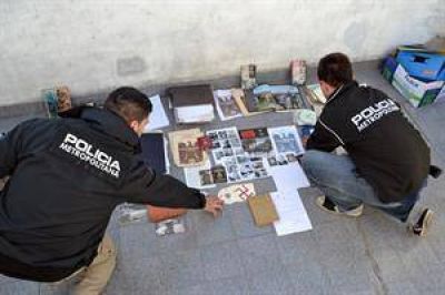 Desbaratan una organizaci�n nazi que captaba scouts a trav�s de una web