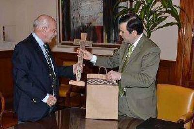Recibi� en Casa de Gobierno al titular del CFI