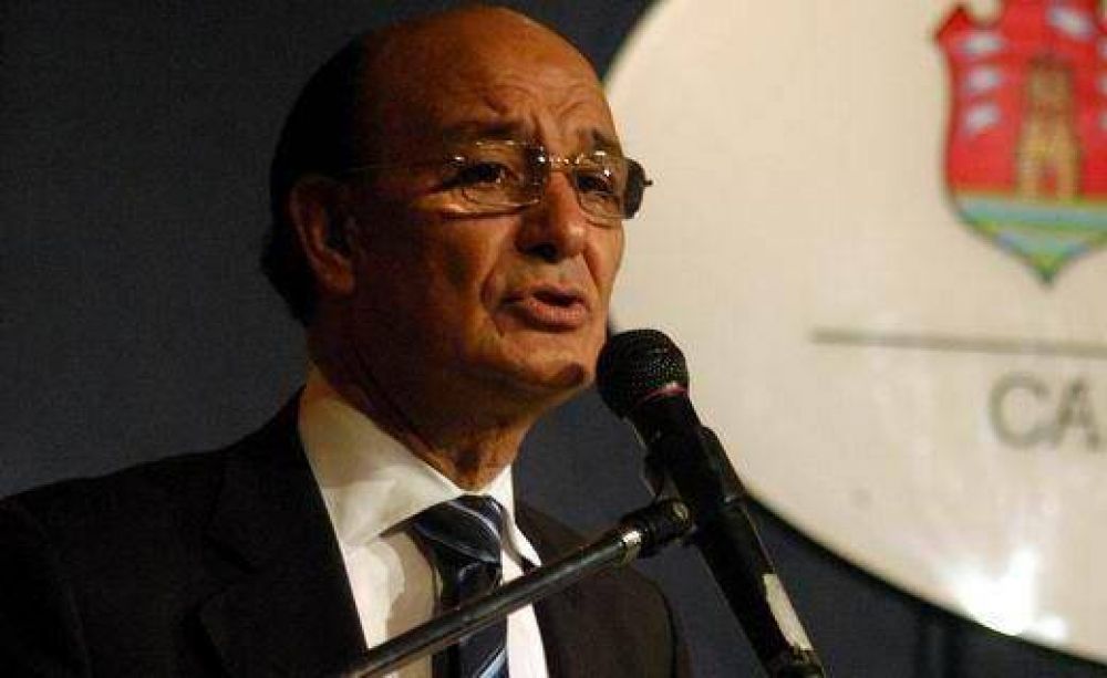 Denuncian que Oscar Gonz�lez utiliz� el helic�ptero provincial para su provecho