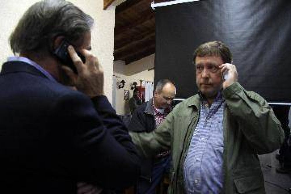 Weretilneck avala la continuidad de Albrieu, pero pichettistas se oponen