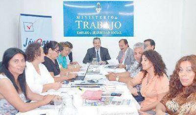 Convalidan acuerdo paritario entre AMP y Educaci�n